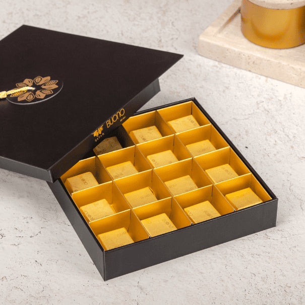 Graduation Hat Box Large
